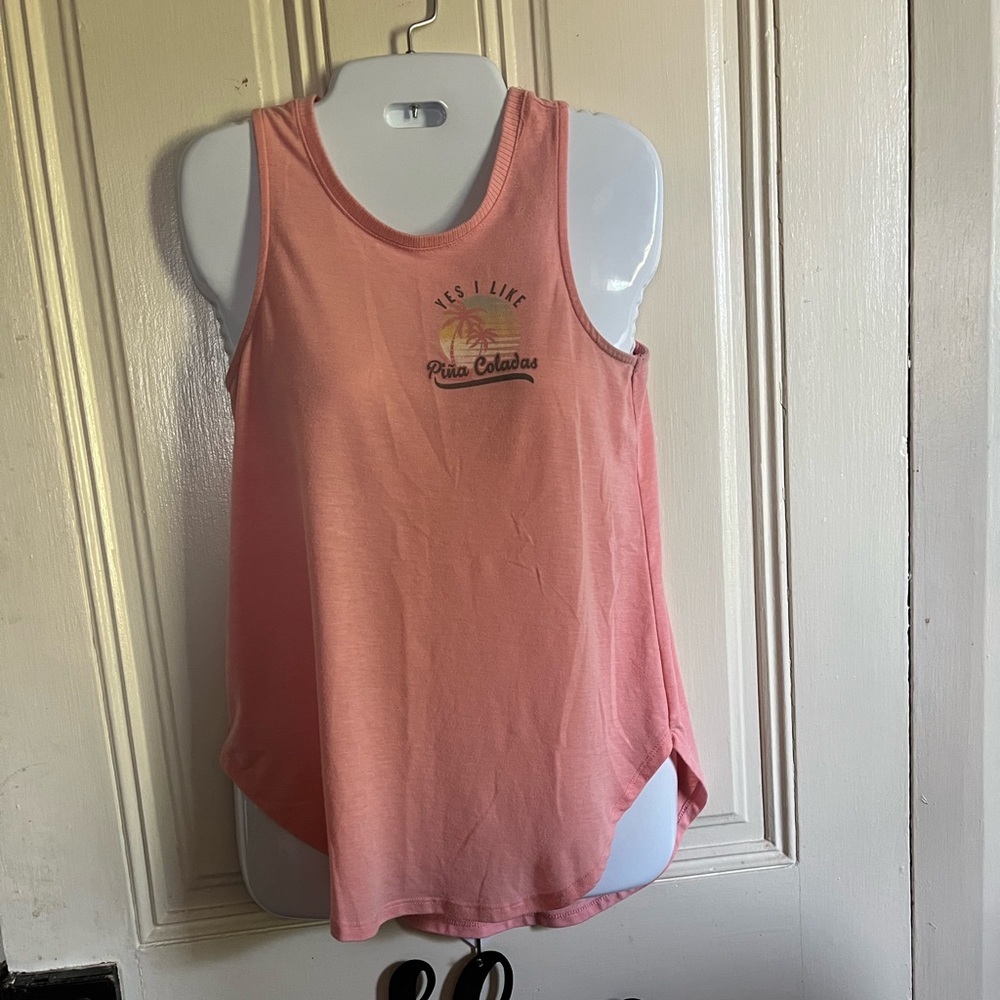 LYRIC & CULTURE tank top, casual, coral color